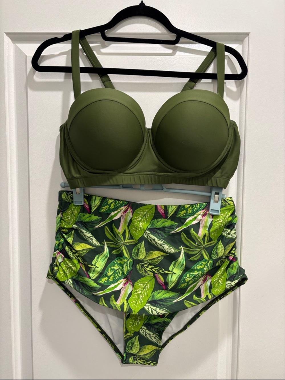 NEW！XL Olive Green Padded Bikini Top with High-Waist Tropical Leaf Print Bottoms